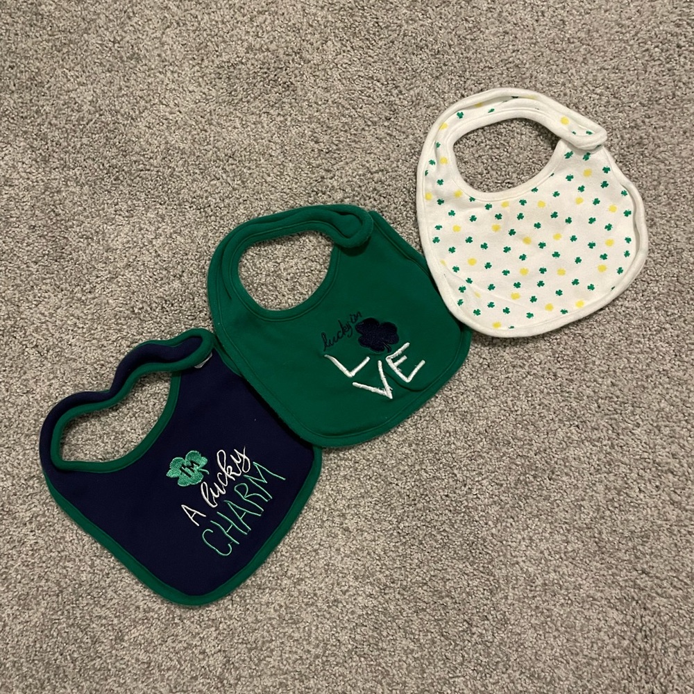 🍀 3 St. Patrick’s Day Bibs
